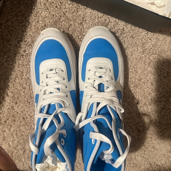 Chanel 2018 Interlocking CC Logo Wedge Sneaker - Picture 5 of 8